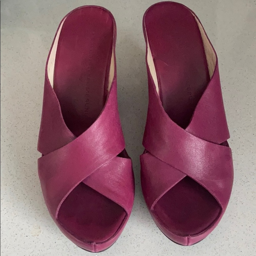 Attilio Giusti Leombruni Leather Wedge Sandals